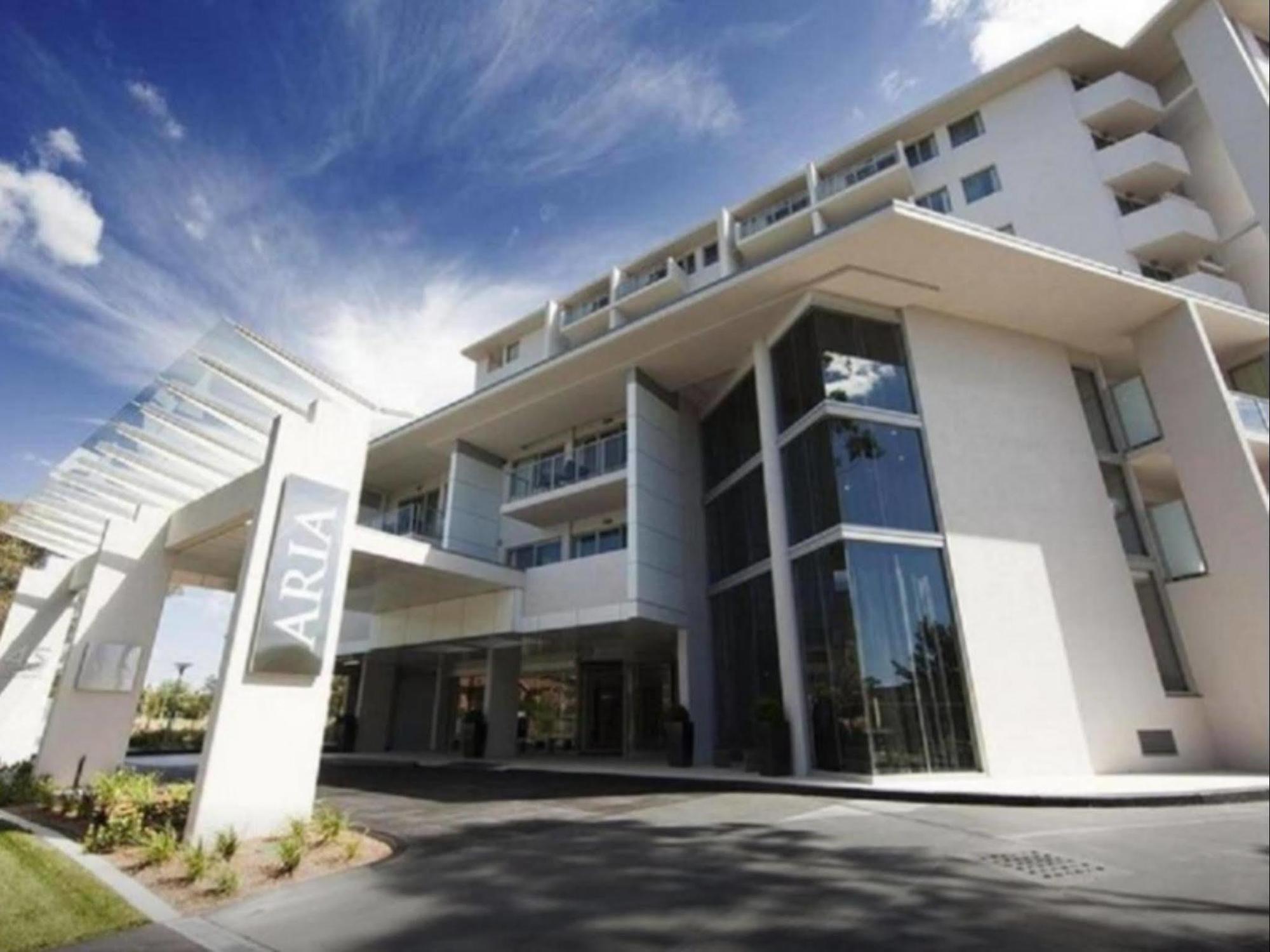 Adina Serviced Apartments Canberra Dickson Exteriör bild